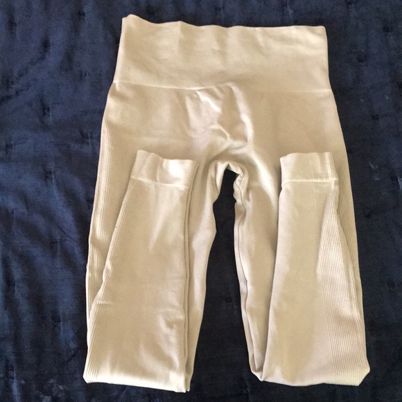 Set Active top and leggings - Picture 5 of 6